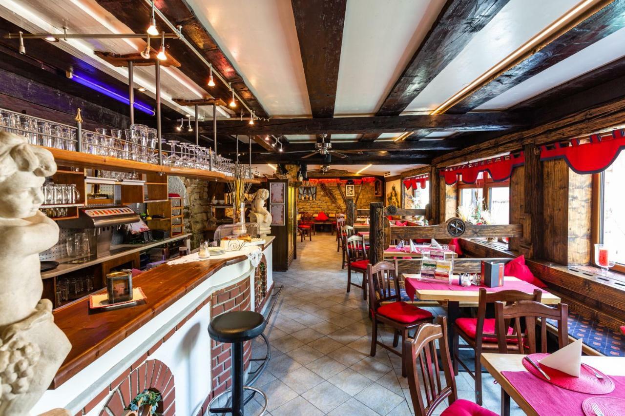Party Hotel Taverne Obertauern Bagian luar foto