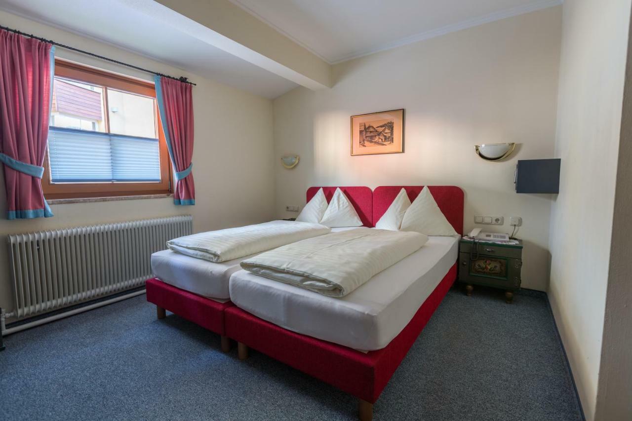 Party Hotel Taverne Obertauern Bagian luar foto