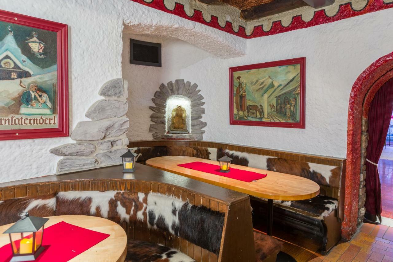 Party Hotel Taverne Obertauern Bagian luar foto