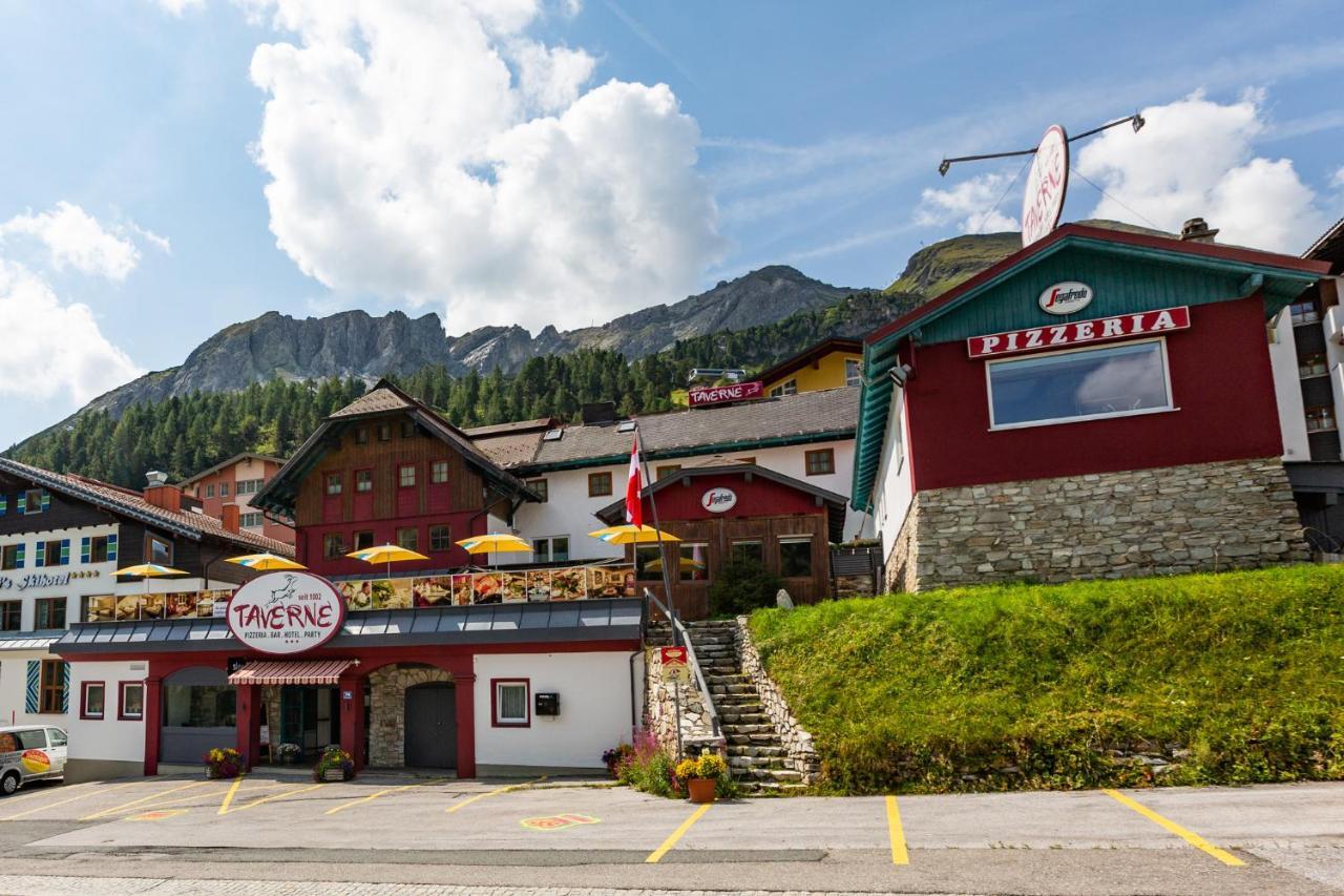 Party Hotel Taverne Obertauern Bagian luar foto